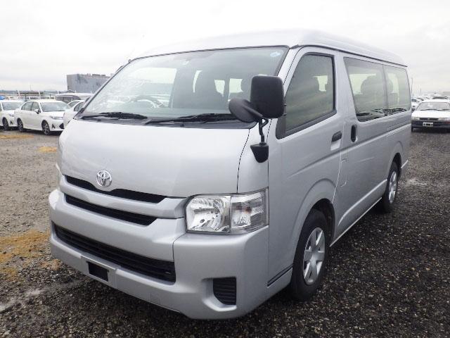 Japanese Used Toyota Hiace Commuter Vans 3988 | IT Plus Japan