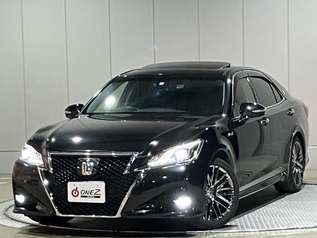 Toyota Crown Sedan Hybrid