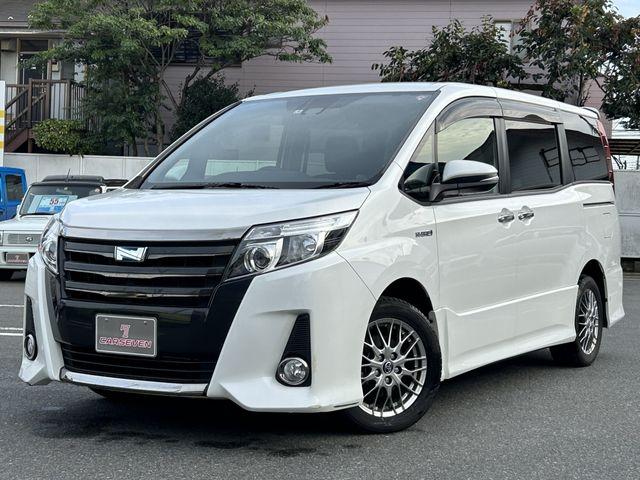 Toyota Noah Hybrid