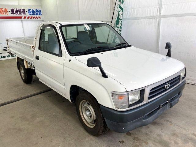 Toyota Hilux Truck 2WD